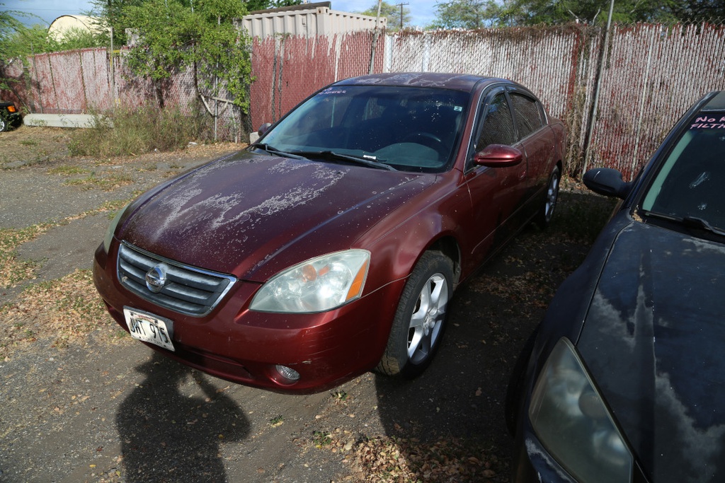 NISS Altima 2002 JWT915