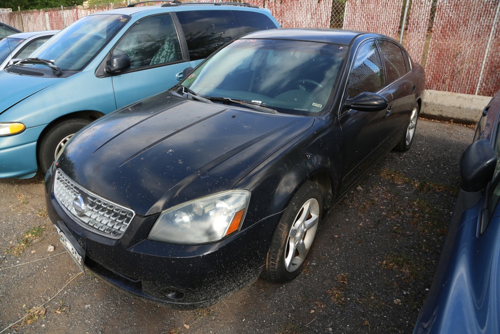 NISS Altima 2005 NRE899