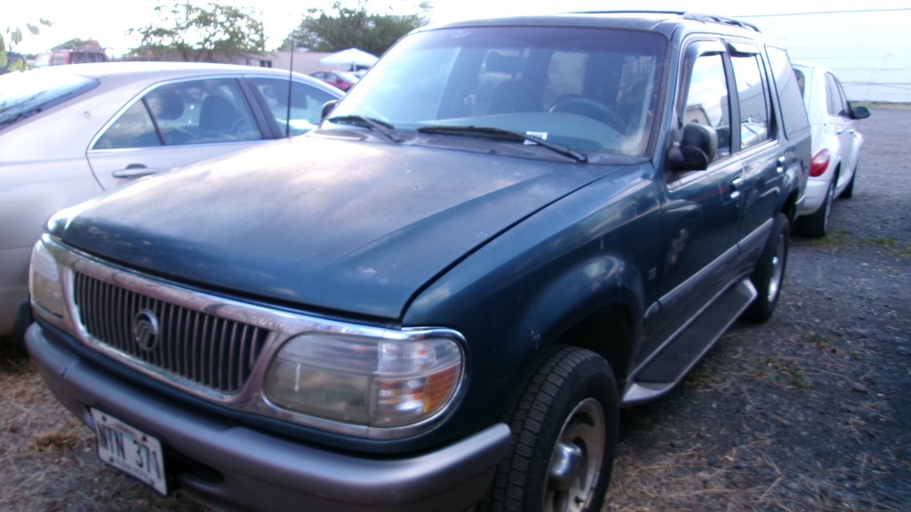 MERC Mountaineer 1997 NTN371