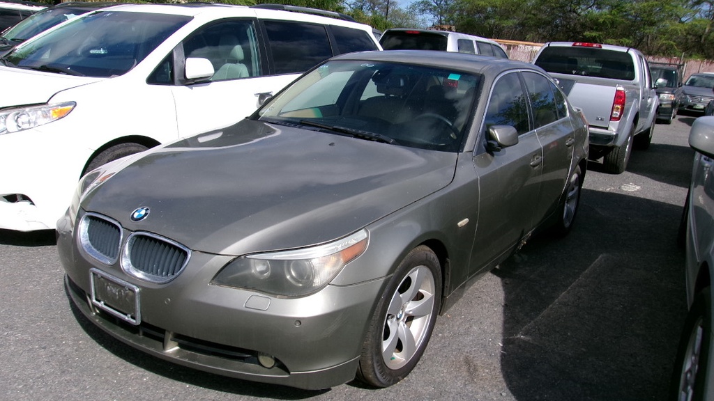 BMW 530i 2006 PJC869-11
