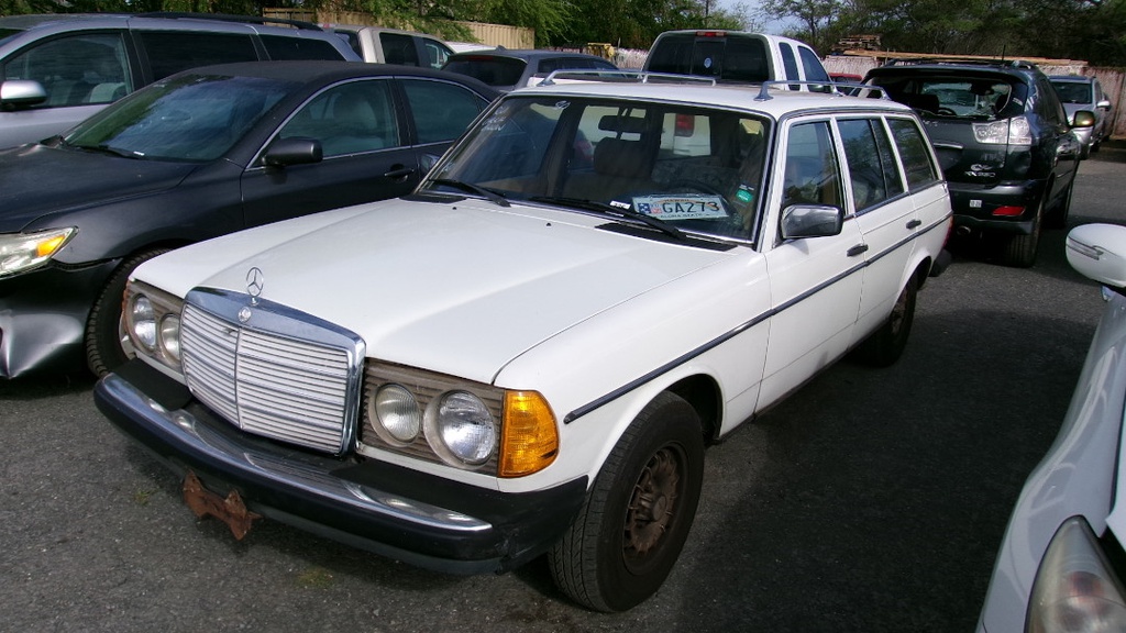 MBENZ 300 TD 1980 GA273