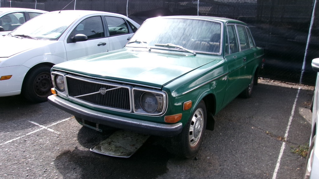 VOLV  1976 3B8803-33