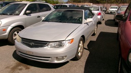 Toyt Solara 2000 WCZ587
