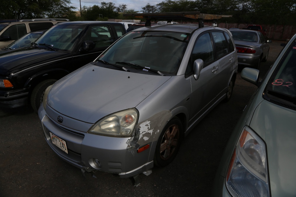 SUZI Aerio 2002 JYY240