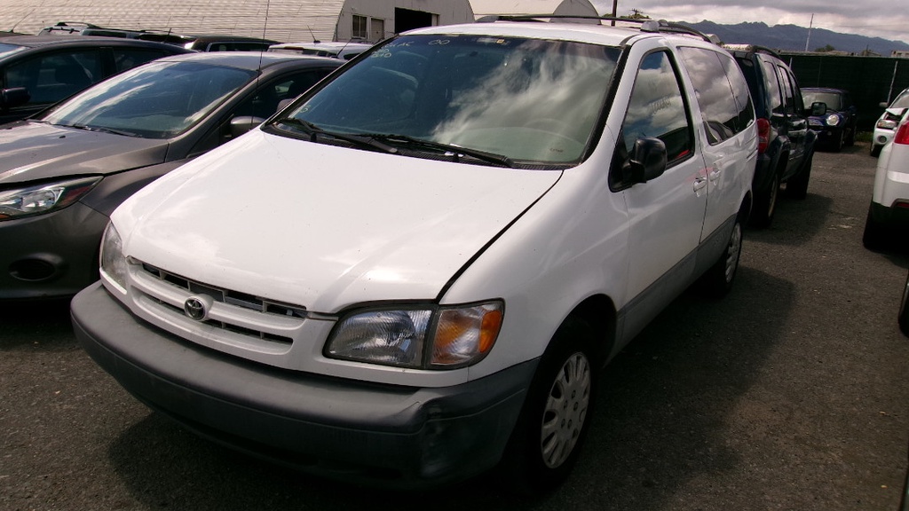 TOYT Sienna 2000 AFA8BC-AA