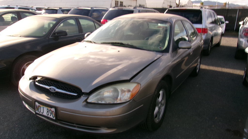 FORD Taurus 2003 NDJ890-FF