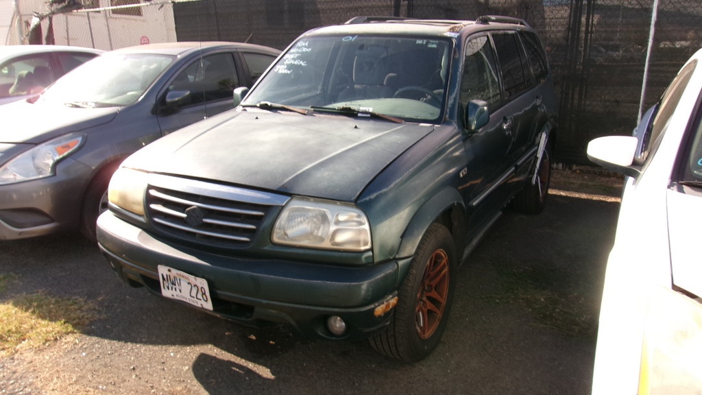 SUZI XL7 2001 NWV228-FF