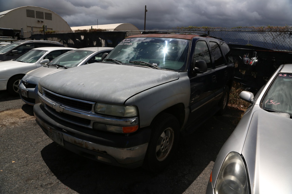 CHEV Tahoe 2002 731TPW-4