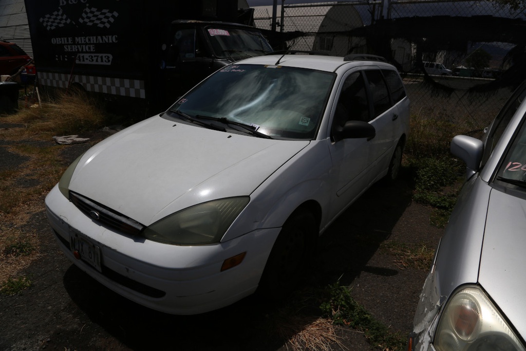 FORD Focus 2004 NJX811-4