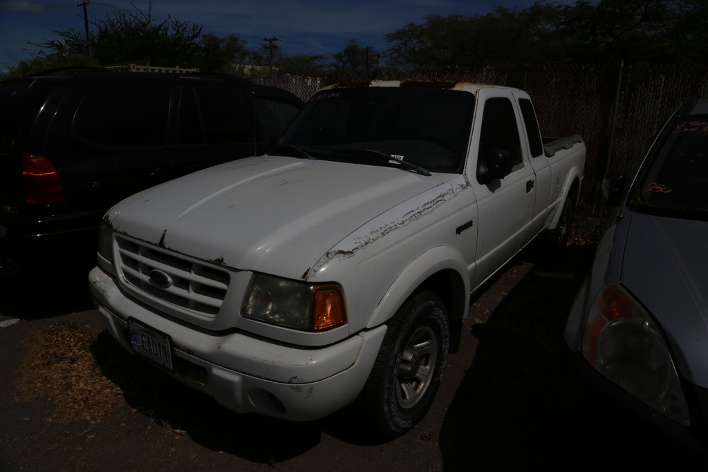 FORD  2001 EA011