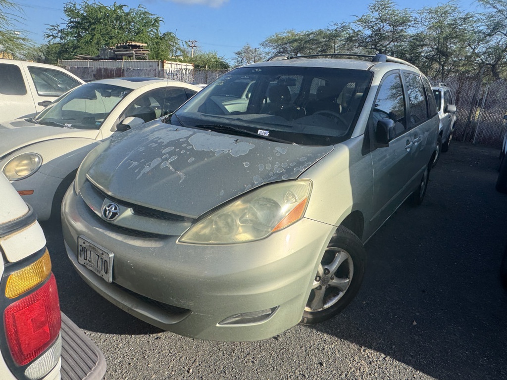 TOYT Sienna 2006 PDJ710-NN