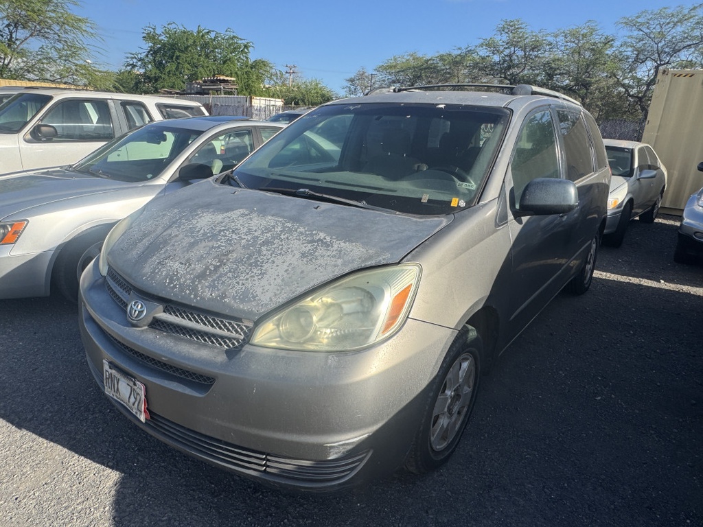 TOYT Sienna LE 2004 RNX792-NN