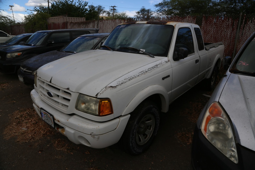 FORD  2001 EA011-2