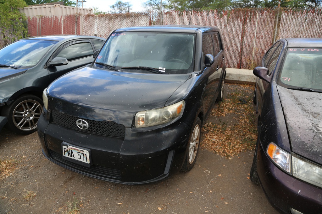 TOYT Scion XB 2009 PWA571