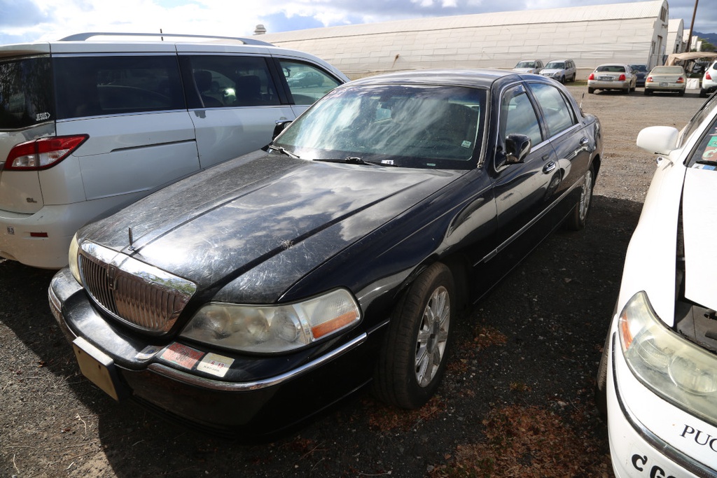 LINC Town Car 2010 RBP308