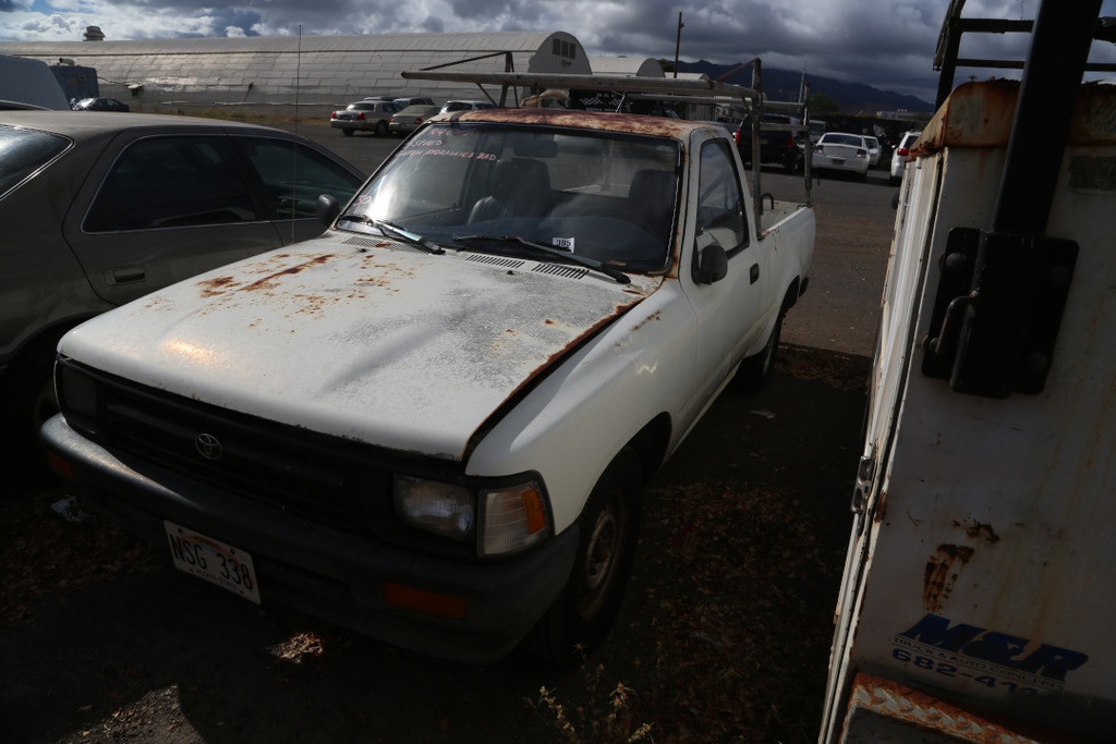 TOYT Hilux 1993 NSG338