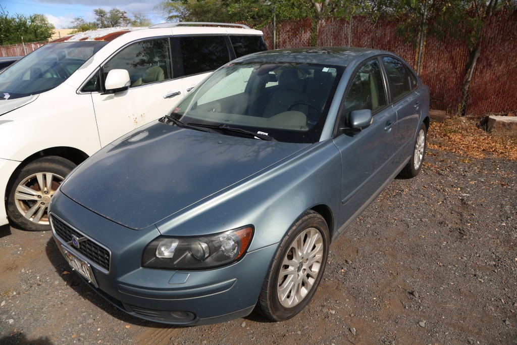 VOLV T40 2004 NRN412
