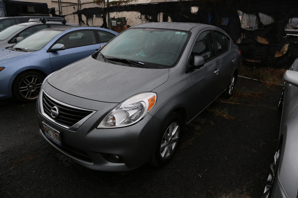 NISS Versa 2012 RWS749