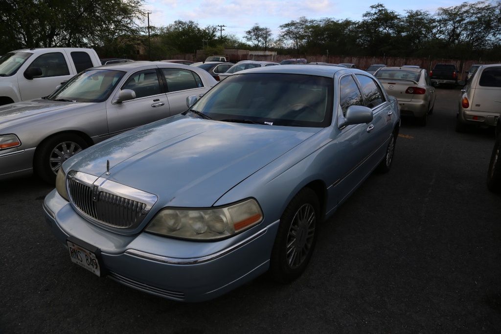 LINC Town Car 2010 RNS849