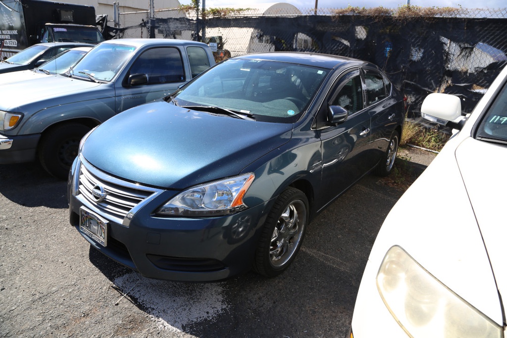 NISS Sentra 2014 SDF103