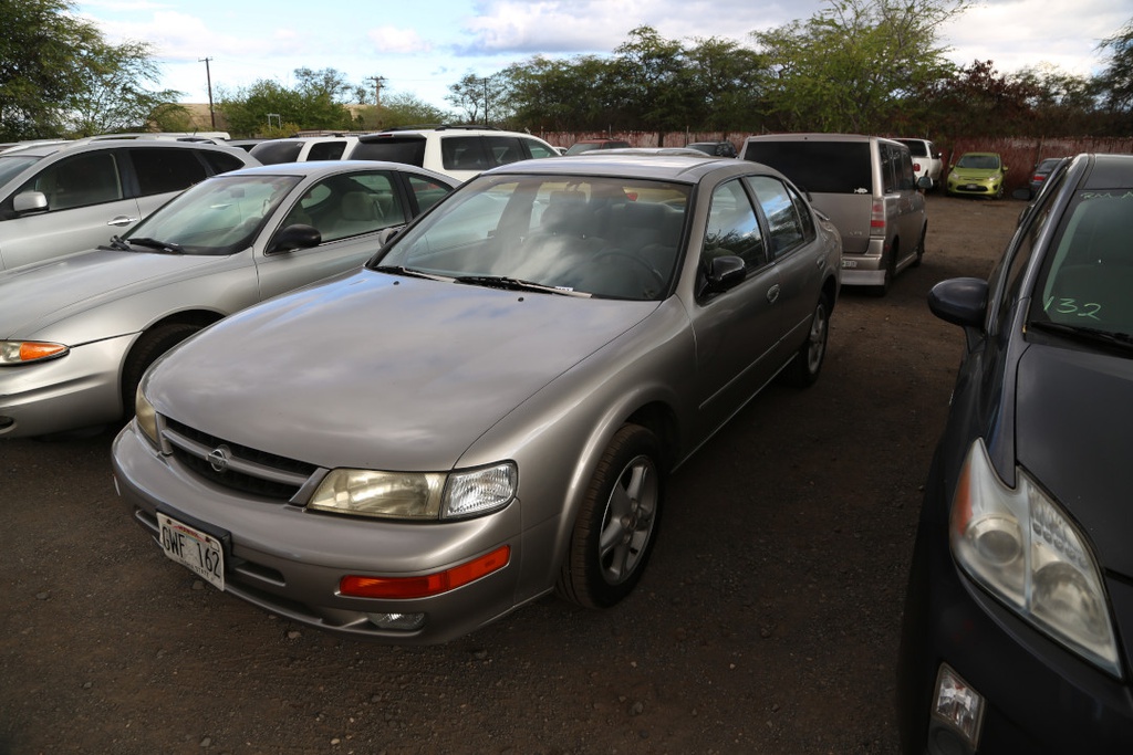 NISS Maxima 1998 GWF162