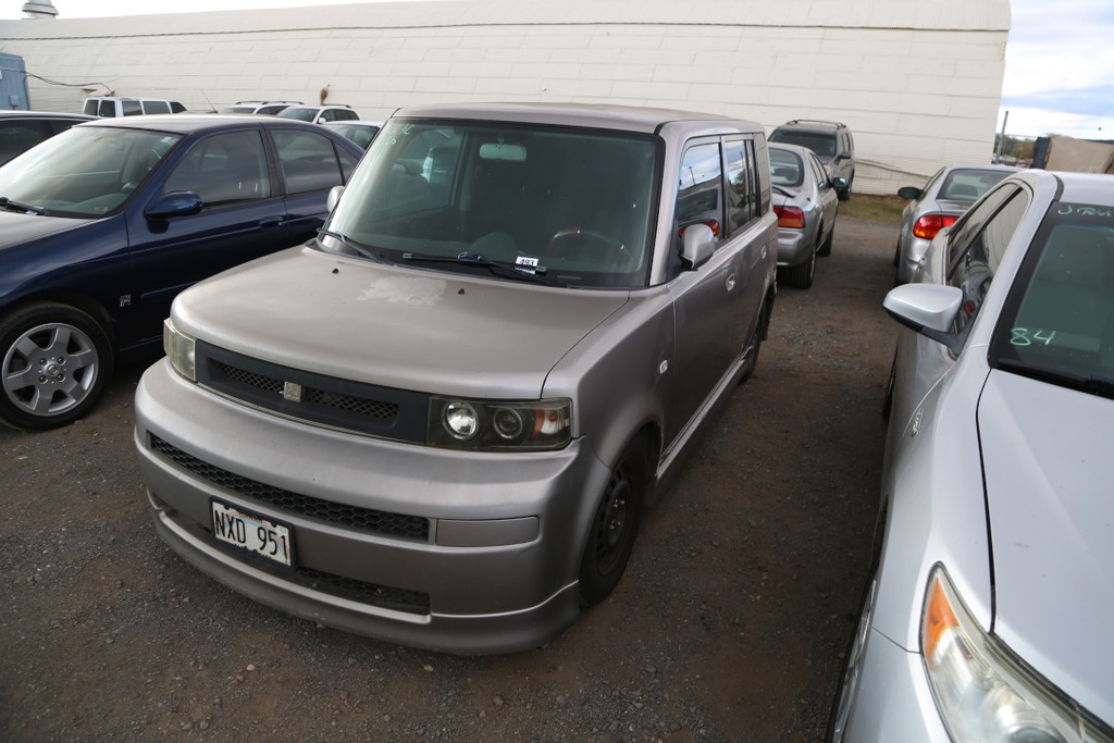 TOYT Scion  NXD951