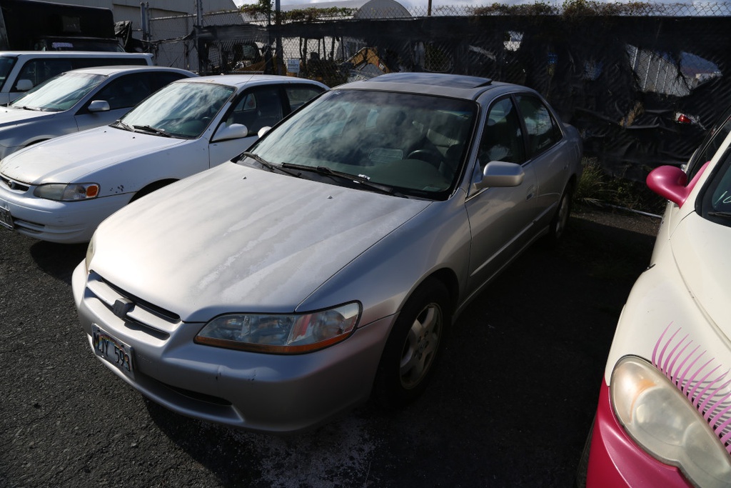 HOND Accord 1998 MJY593-90