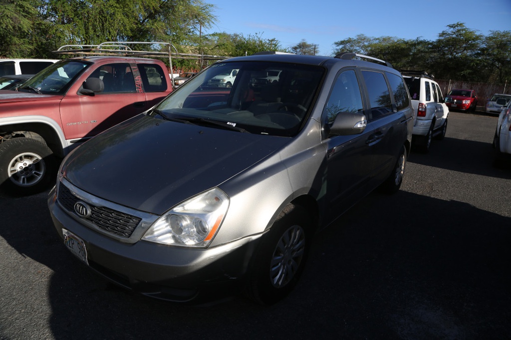 KIA Sedona 2012 RZP968