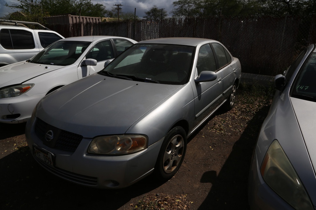 NISS Sentra 2004 PYF059