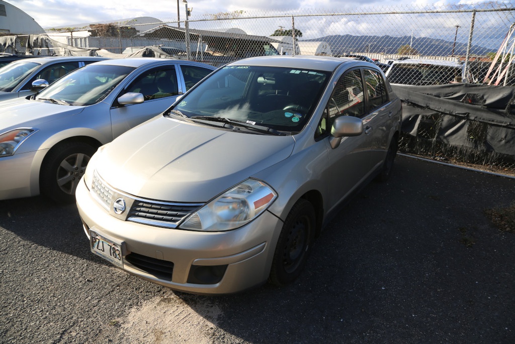 NISS Versa 2009 PZJ783