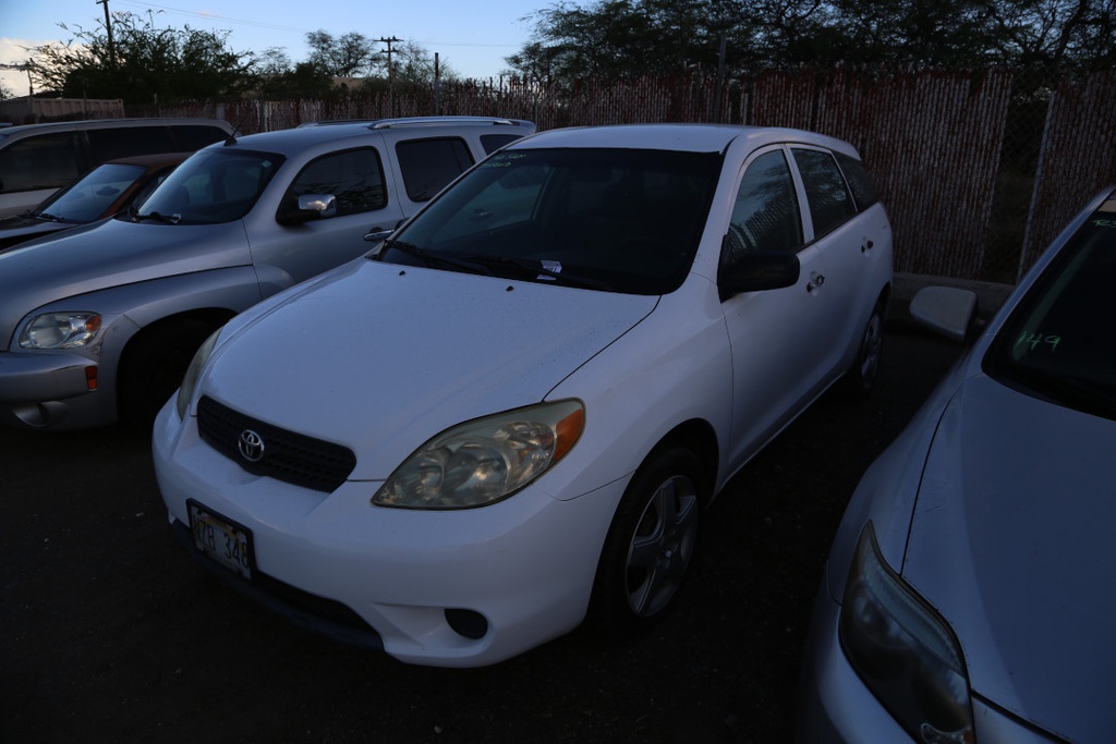 TOYT Matrix 2005 NZB348