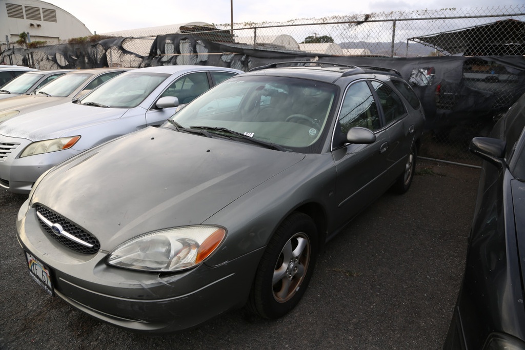 FORD Taurus 2003 JYE671-60