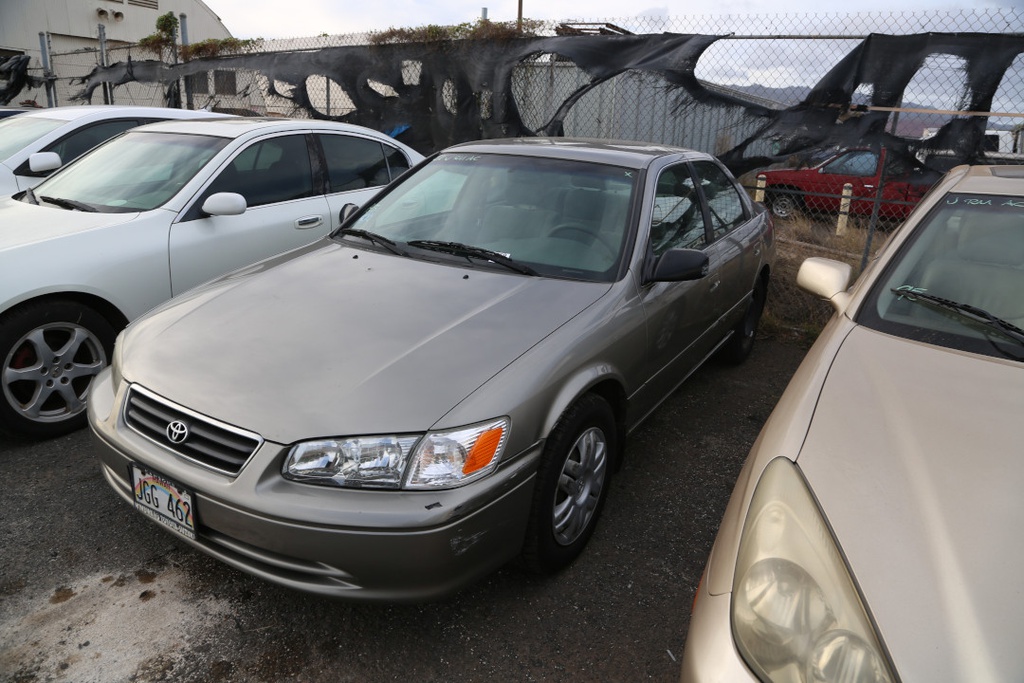 TOYT Camry 2000 JGG462