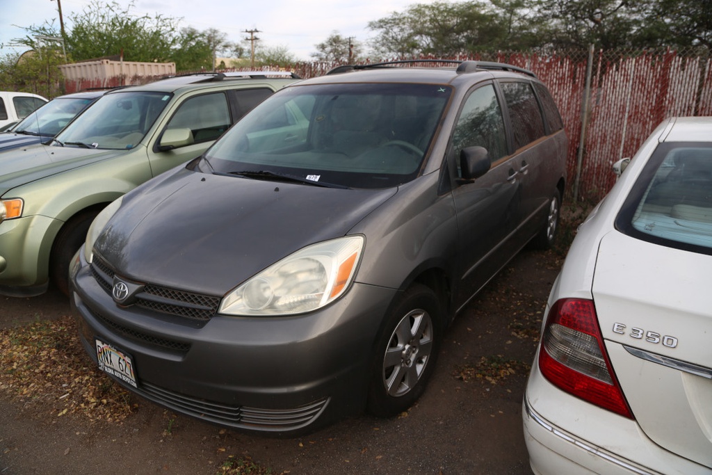 TOYT Sienna 2004 RNX627