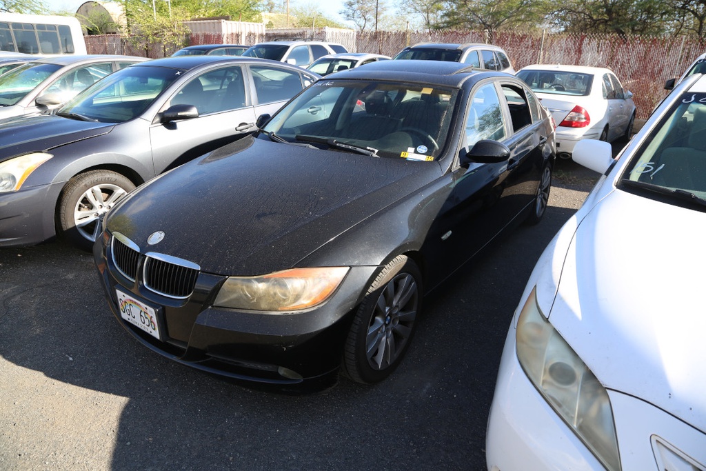 BMW 325i 2006 SGC656