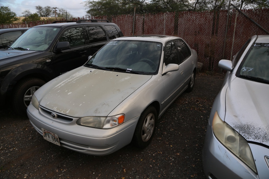 TOYT Corolla 2000 JFV684