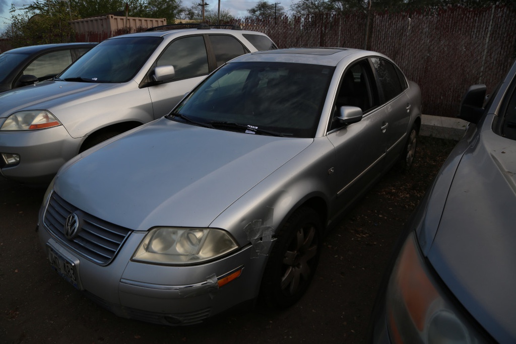 VOLK Passat 2002 JWD483