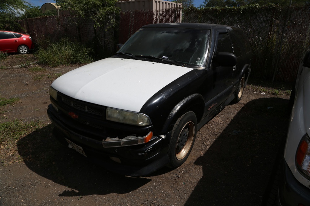 CHEV Blazer 2003 JYW422