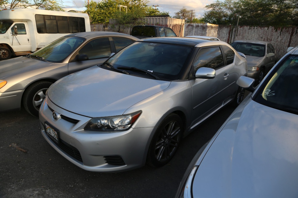 TOYT Scion 2011 RJA584