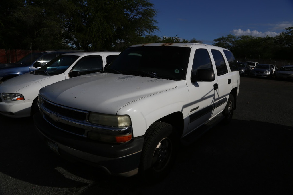 CHEV Tahoe 2002 PW31S-33