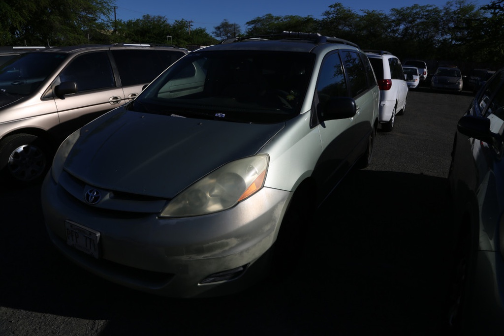 TOYT Sienna 2006 PFP771