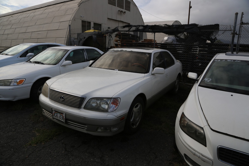 LEXS LS400 2000 JCR836