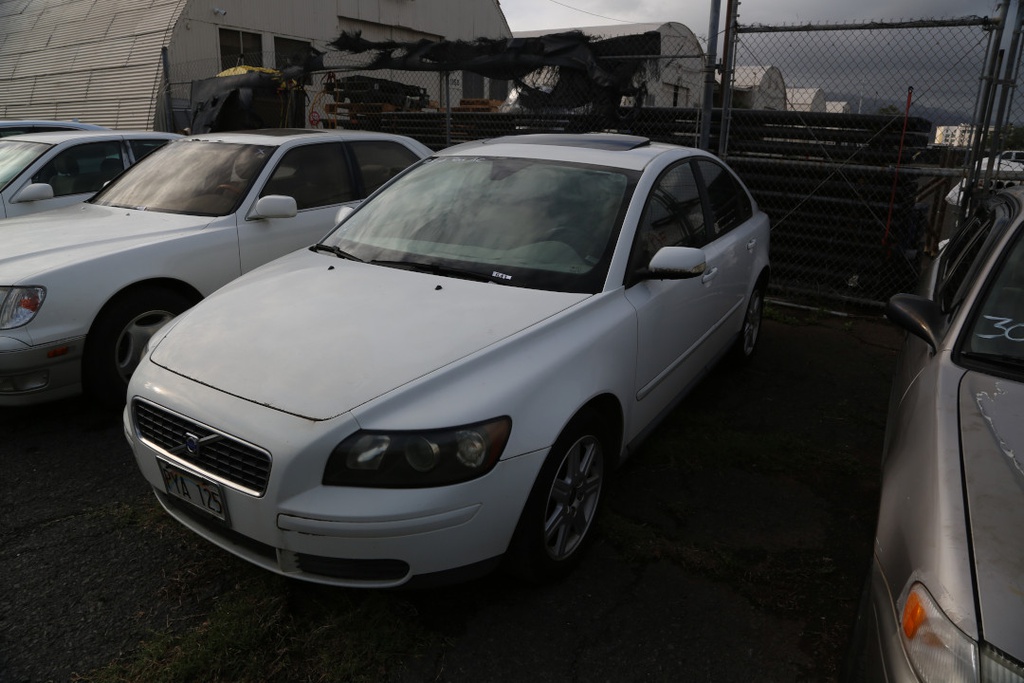VOLV S40 2006 PYA125-22