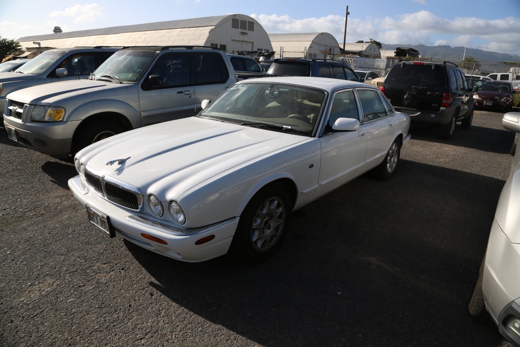 JAGU XJ8 1998 GTJ097