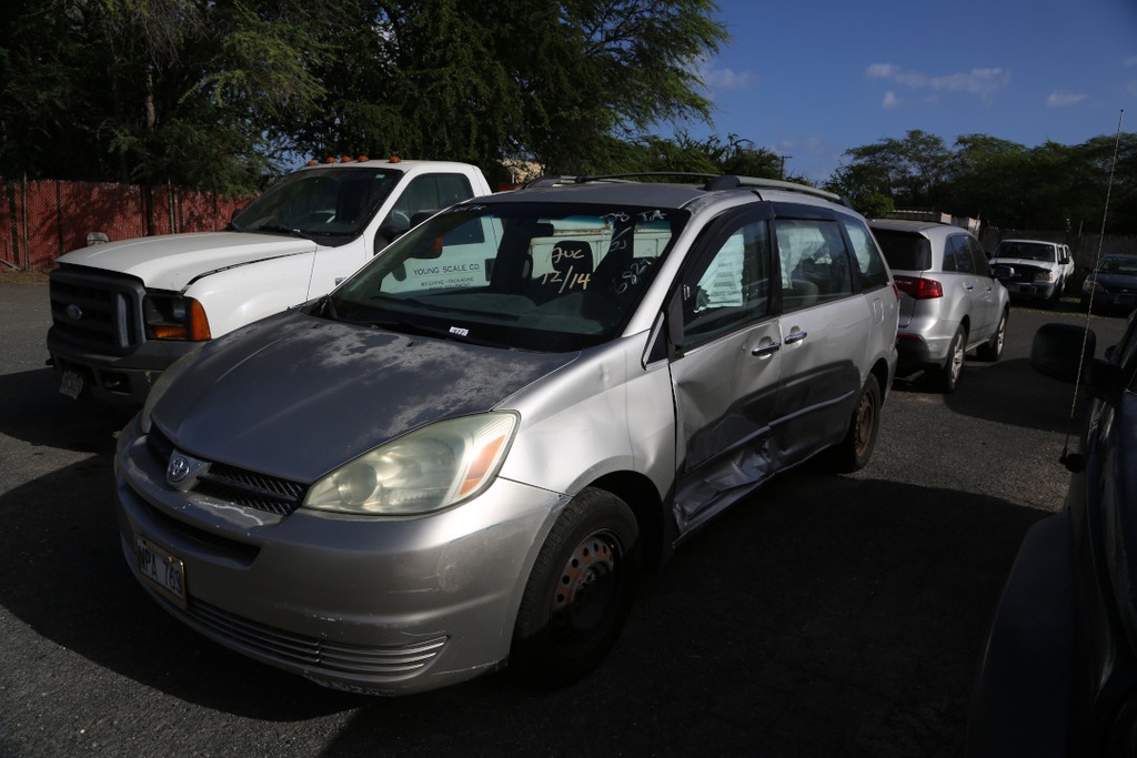 TOYT Sienna 2004 NPA763