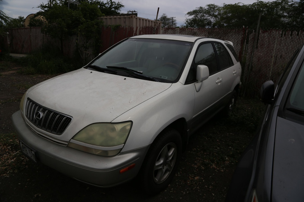 LEXS RX300 2002 JYB510-999