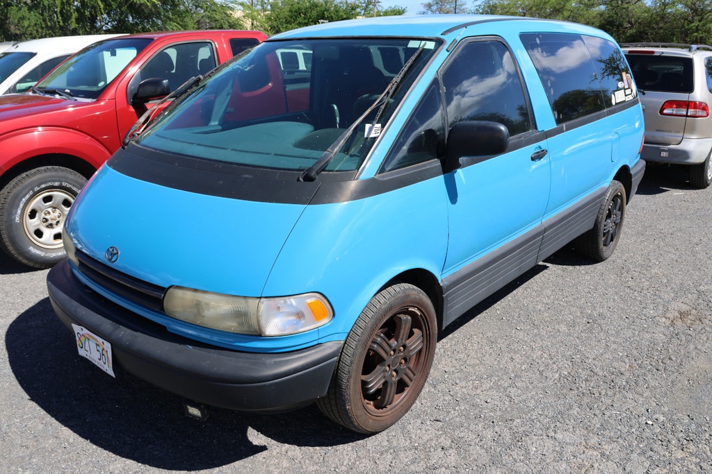 TOYT Previa 1992 SZT561