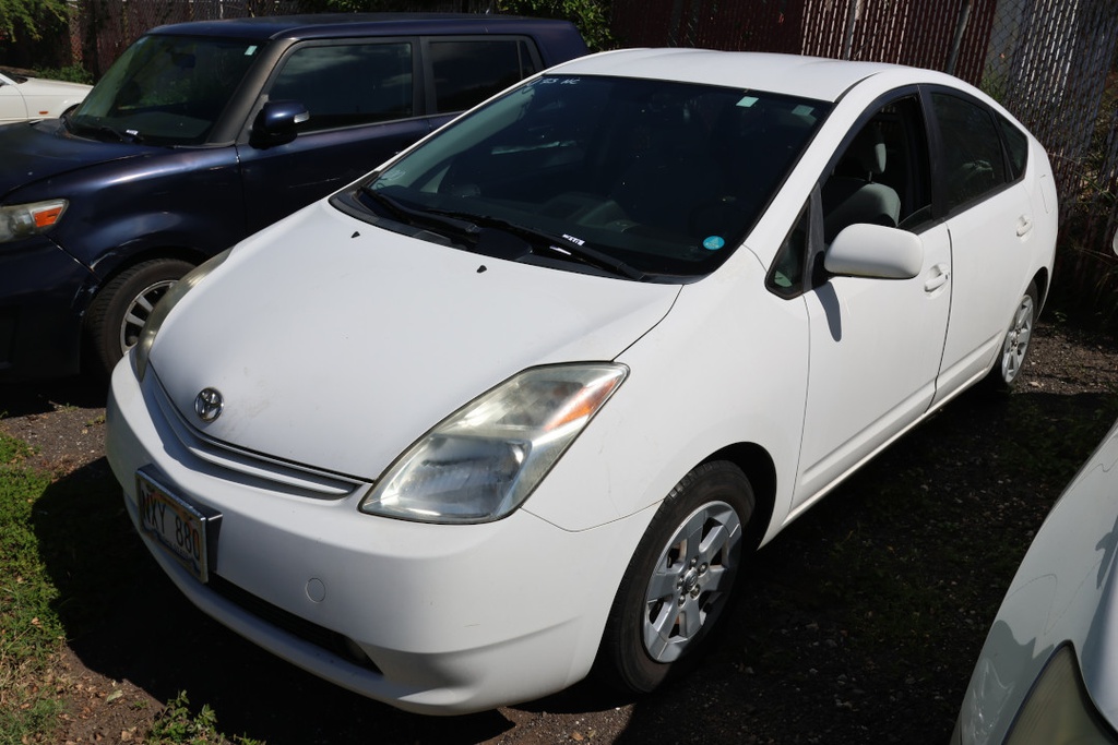 TOYT Prius 2005 NXY880