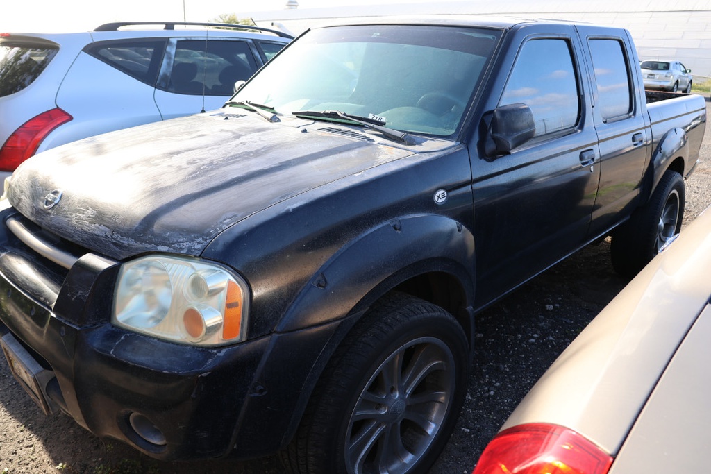 NISS Frontier XE 2004 PSF943