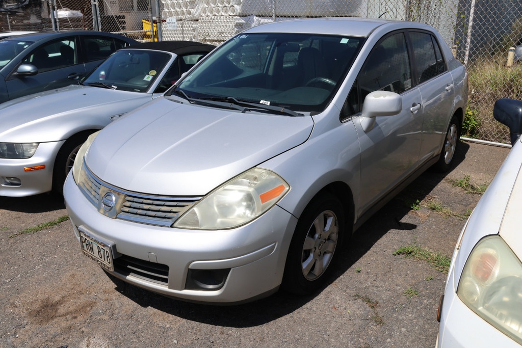 NISS Versa 2007 PRW878-55